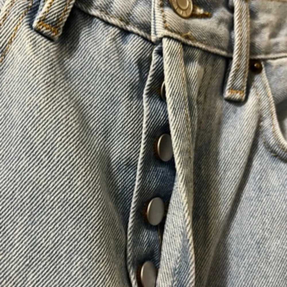 Still Here Worn-In Childhood Straight Leg Distressed Jeans Sz‎ 24